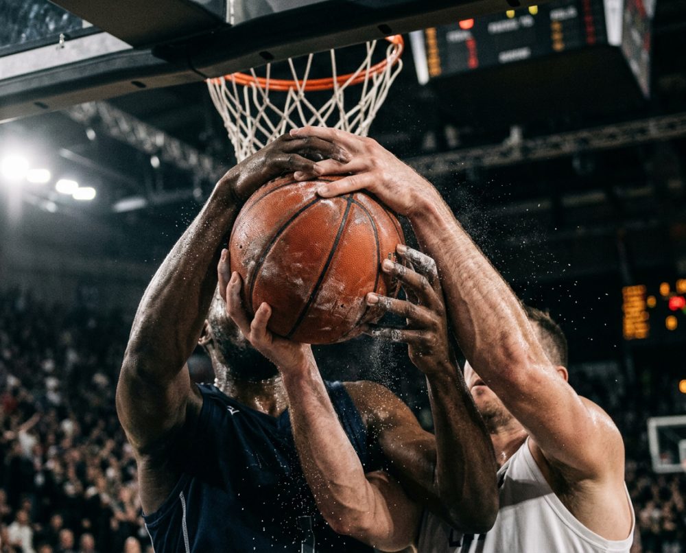 NBA阶段榜单：圣安东尼奥马刺与萨克拉门托国王的差距被拉在哪里